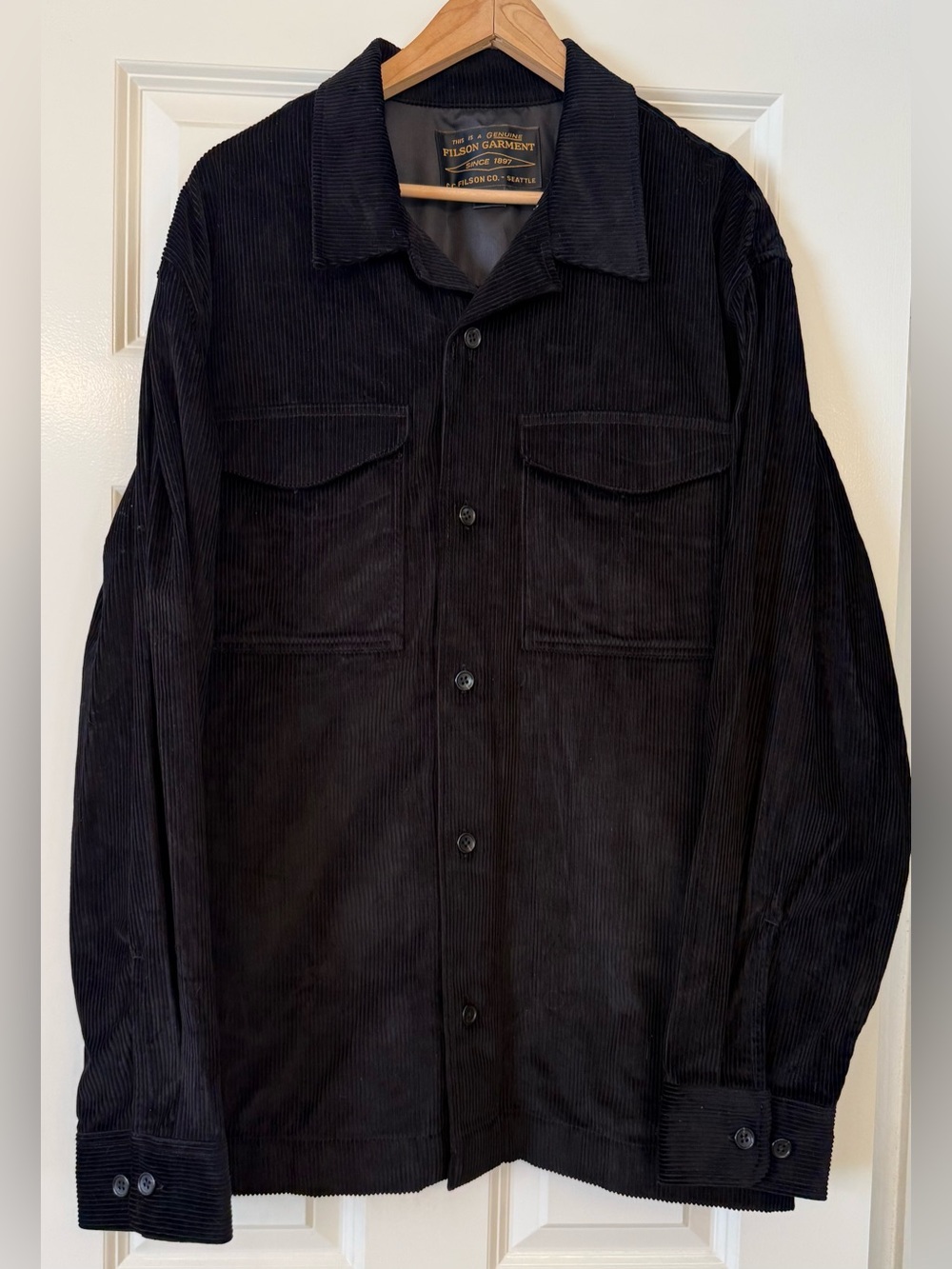 Filson Black Corduroy Overshirt Shacket Flap Pockets size XL